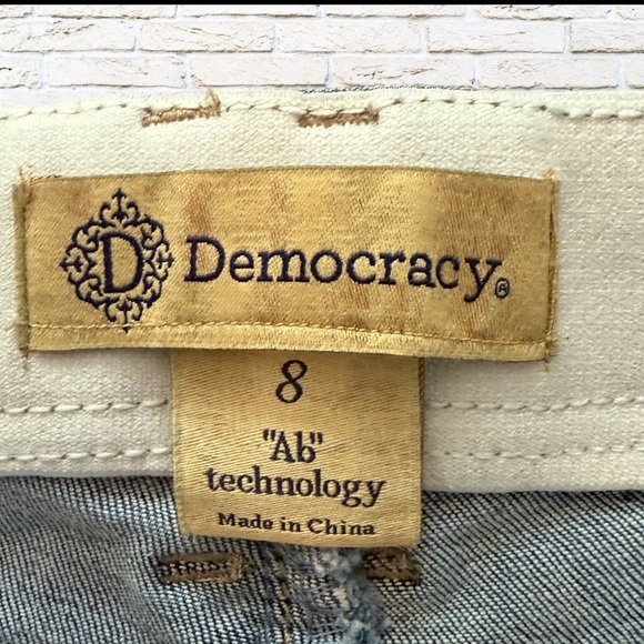 DEMOCRACY Jeans Womens Size 8 Blue Ab Technology Frayed Hem Casual - Picture 3 of 4